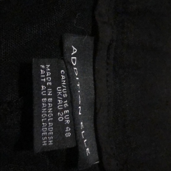 Black capri - Picture 3 of 3